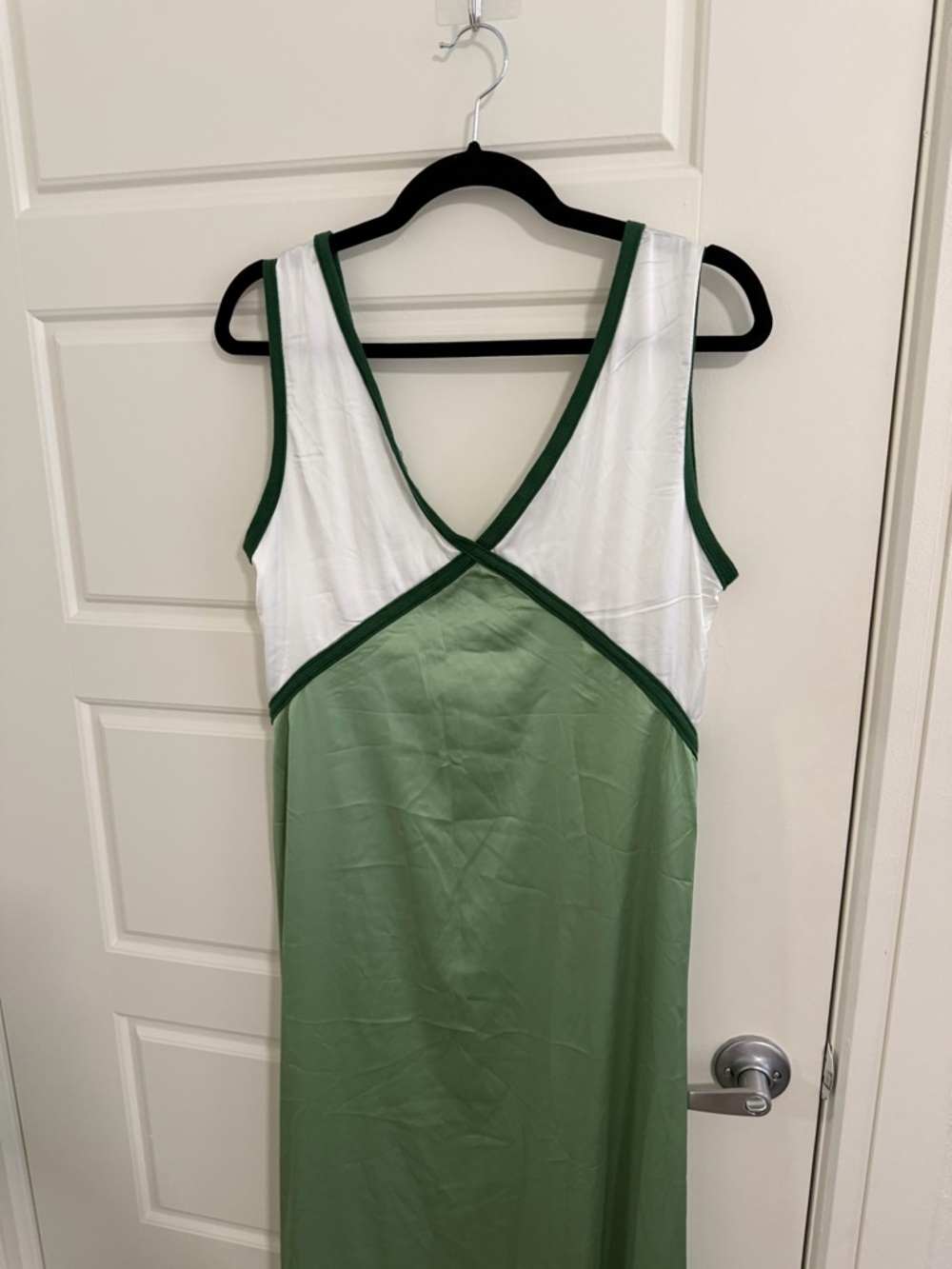Green and White Sleeveless Maxi Dress - Picture 6 of 6